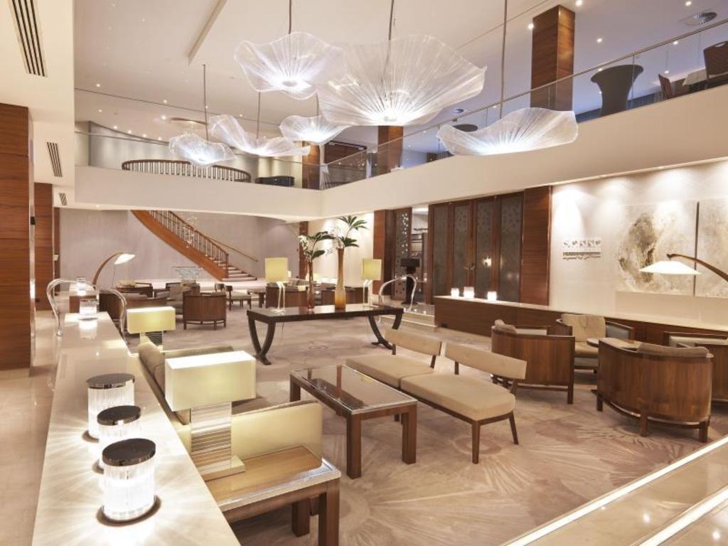 Hotel Okura Dining